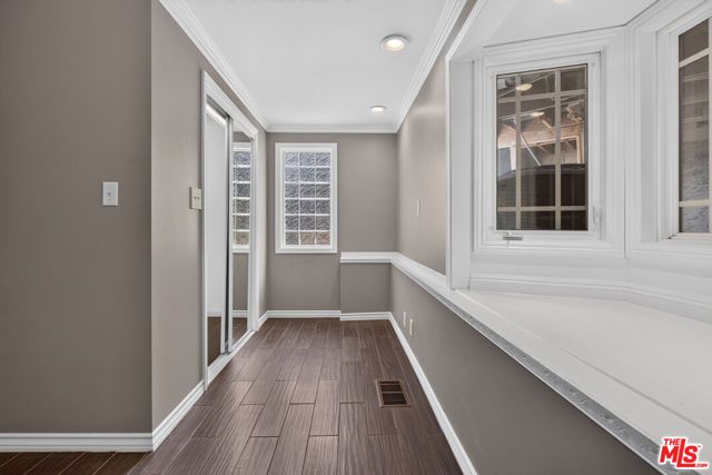 11029 Eldora Avenue, Sunland (los Angeles), CA 91040
