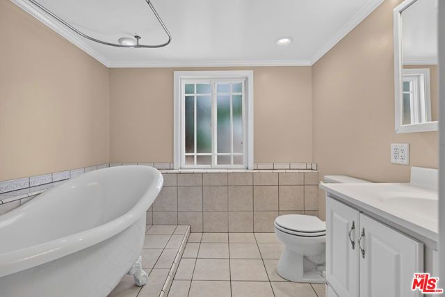 11029 Eldora Avenue, Sunland (los Angeles), CA 91040