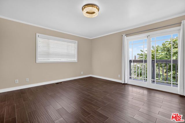 11029 Eldora Avenue, Sunland (los Angeles), CA 91040