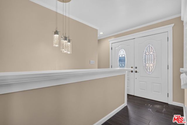 11029 Eldora Avenue, Sunland (los Angeles), CA 91040