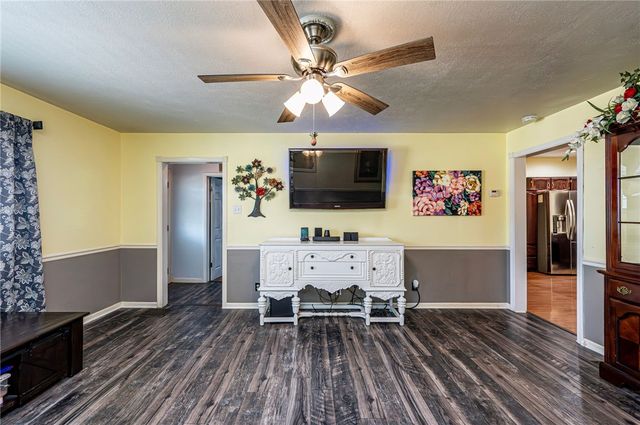 1371 2nd Street, North Huntingdon, PA 15692