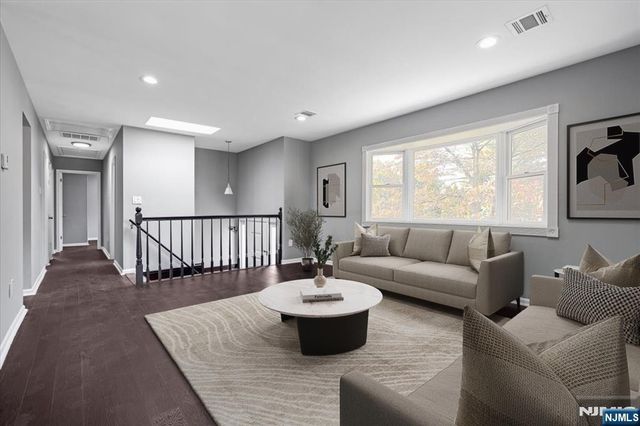 145 Schwarz Boulevard, Jefferson Township, NJ 07849