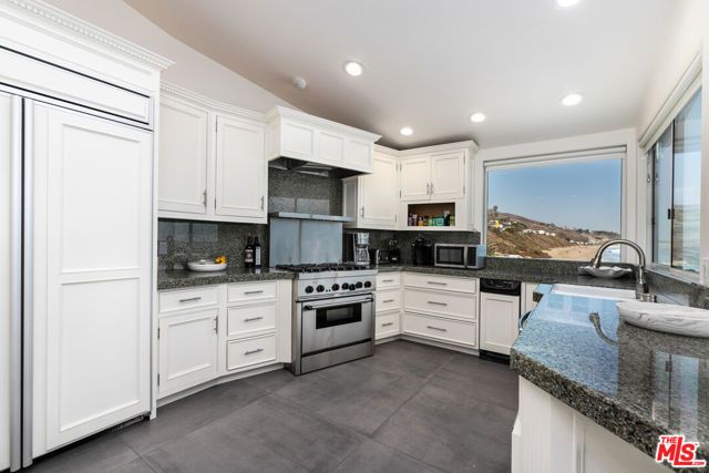 26044 E Pacific Coast Highway, Malibu, CA 90265