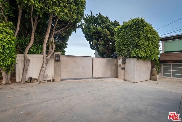 26044 E Pacific Coast Highway, Malibu, CA 90265