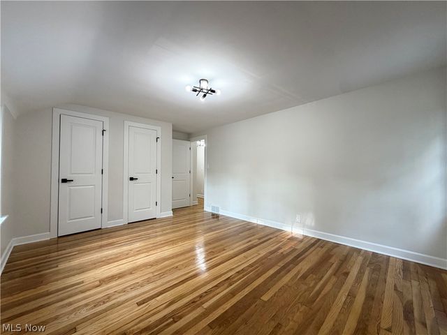 1307 Ford Road, Lyndhurst, OH 44124