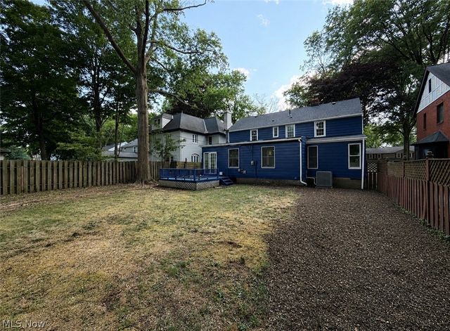 1307 Ford Road, Lyndhurst, OH 44124