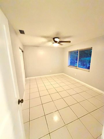 2941 NW 195th Street, Miami Gardens, FL 33056