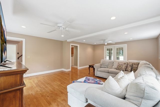25 Coal Kiln Rd, Princeton, MA 01541