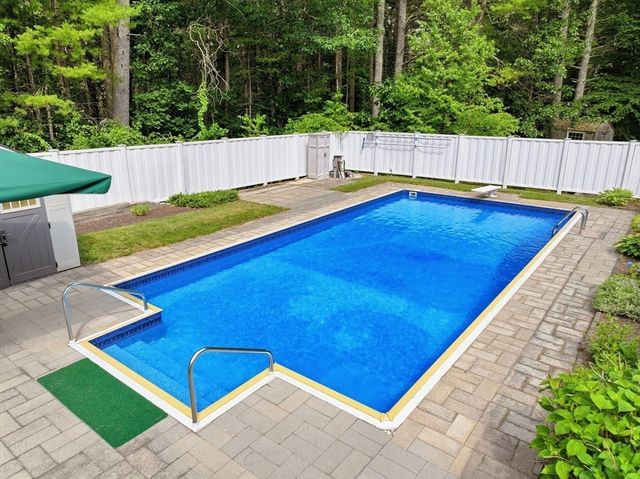 25 Coal Kiln Rd, Princeton, MA 01541