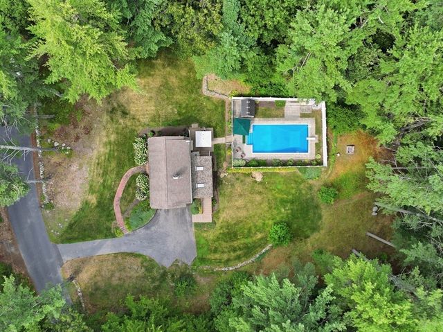 25 Coal Kiln Rd, Princeton, MA 01541