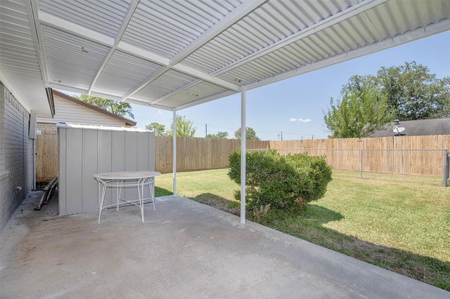 7306 Nightingale Circle, Texas City, TX 77591