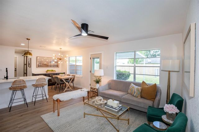 7306 Nightingale Circle, Texas City, TX 77591