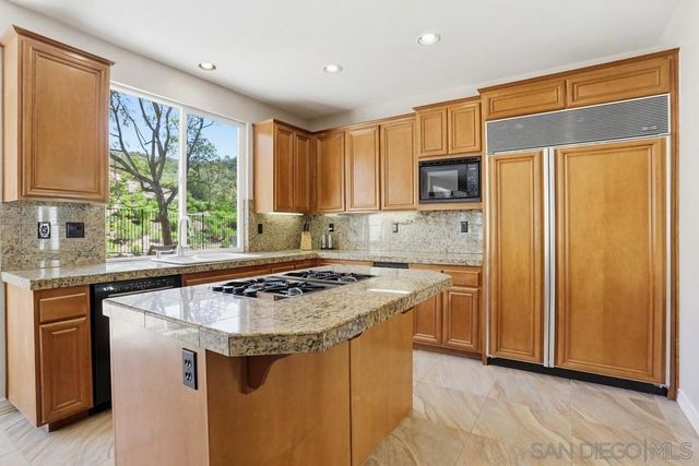 13673 Shoal Summit, San Diego, CA 92128