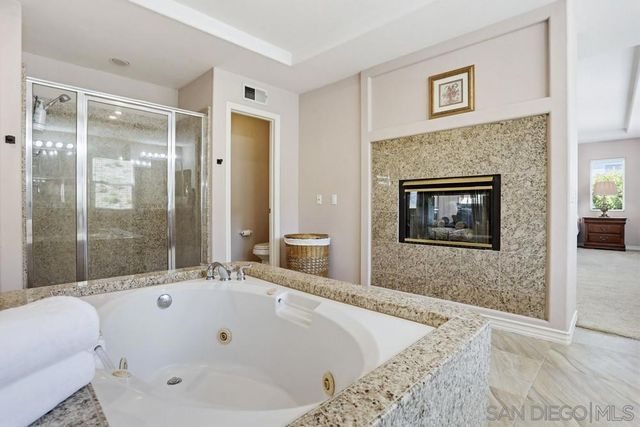 13673 Shoal Summit, San Diego, CA 92128