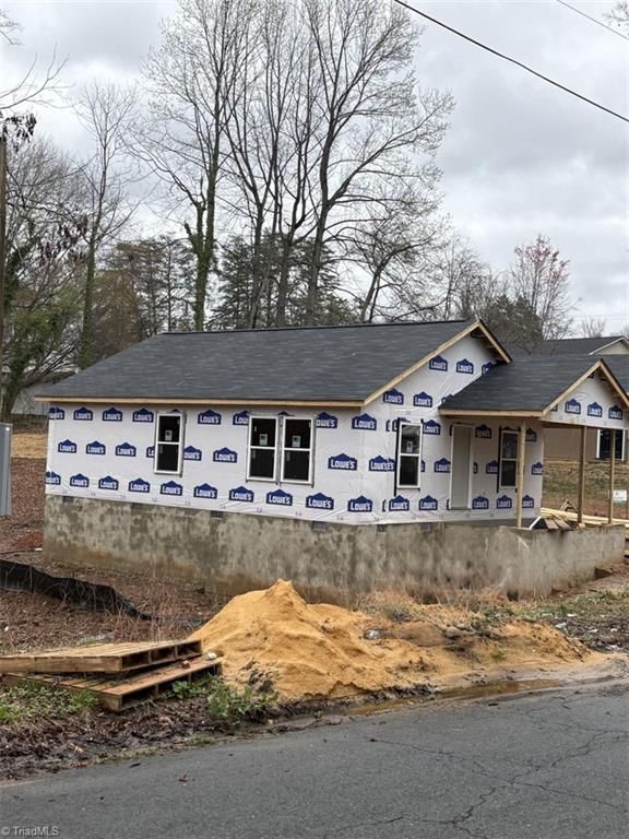 3634 Bates Drive, Winston-salem, NC 27105