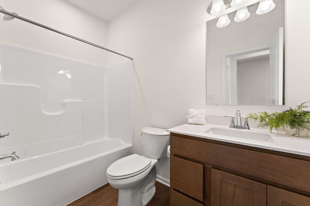 4165 Reflection Place, Valparaiso, IN 46385