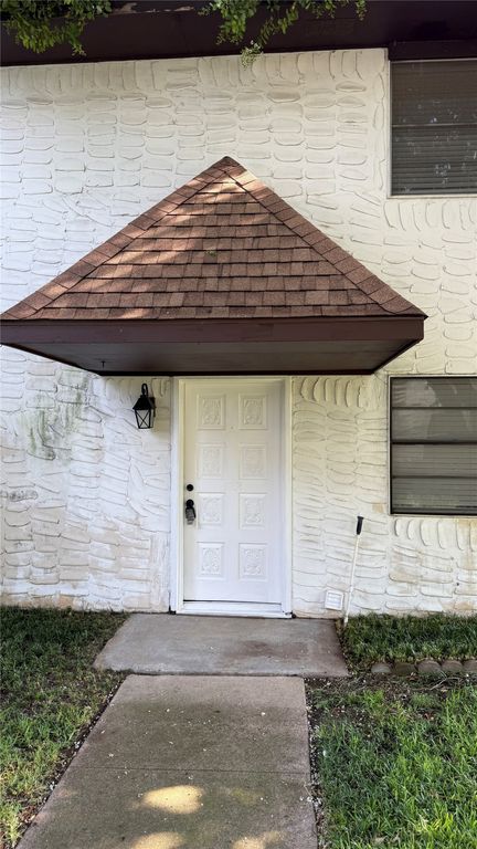 1723 E Grauwyler Road 122, Irving, TX 75061