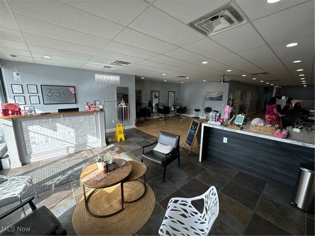 1727 Portage Trail, Cuyahoga Falls, OH 44223