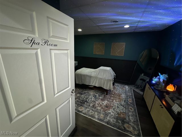 1727 Portage Trail, Cuyahoga Falls, OH 44223