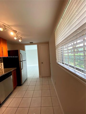 9280 FONTAINEBLEAU BL 103, Miami, FL 33172
