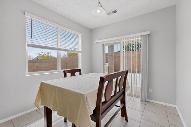 2319 Del Timbre Lane SW, Albuquerque, NM 87121