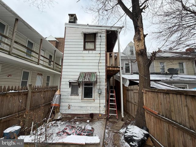 348 W GAY AVE, York, PA 17401