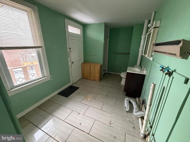 348 W GAY AVE, York, PA 17401