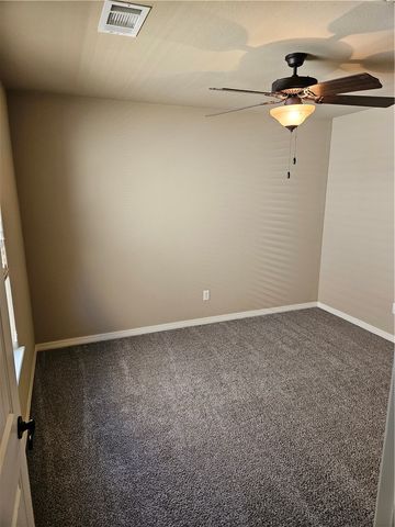 2652 N Valencia Avenue, Fayetteville, AR 72703