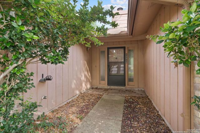 13918 TREE CROSSING ST, San Antonio, TX 78247