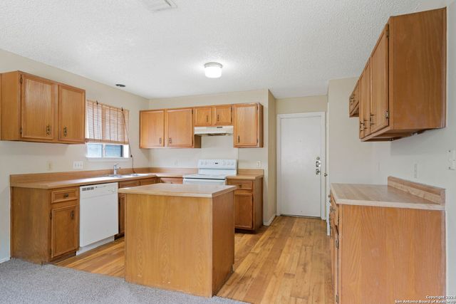 13918 TREE CROSSING ST, San Antonio, TX 78247