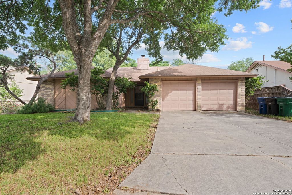 13918 TREE CROSSING ST, San Antonio, TX 78247