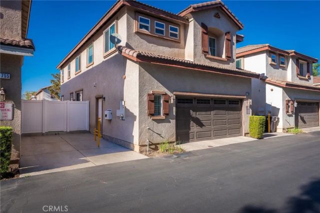 1749 Catania, Riverside, CA 92507