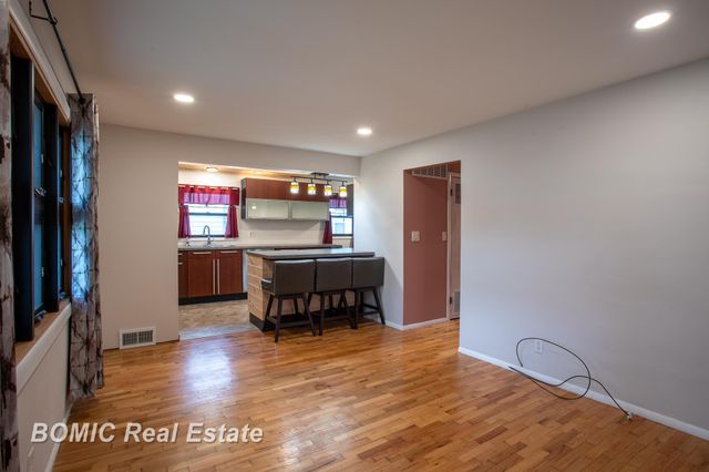 1706 Helen Street, Bay City, MI 48708