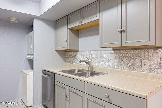 5035 N 17TH Avenue 110, Phoenix, AZ 85015