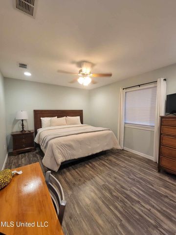 1282 Beach Boulevard, 114, Biloxi, MS 39530