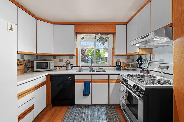 1285 7TH STREET, Green Bay, WI 54304