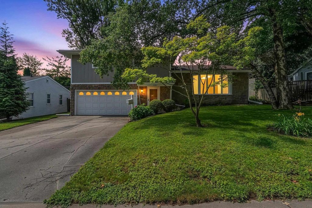 1285 7TH STREET, Green Bay, WI 54304