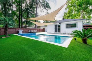 29 N Wavy Oak Circle, The Woodlands, TX 77381