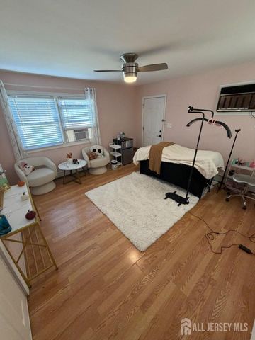 663 Hamilton Street, Somerset County, NJ 08873