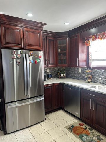 663 Hamilton Street, Somerset County, NJ 08873