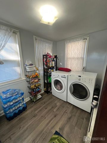 663 Hamilton Street, Somerset County, NJ 08873