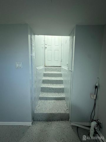 663 Hamilton Street, Somerset County, NJ 08873