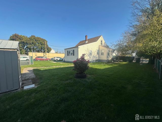 663 Hamilton Street, Somerset County, NJ 08873