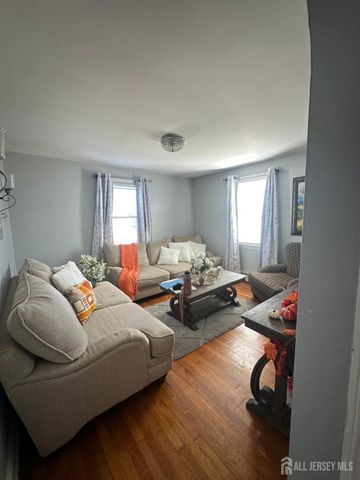 663 Hamilton Street, Somerset County, NJ 08873