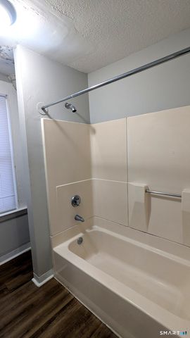 116 Old Foxon Road, East Haven, CT 06513