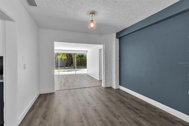 2019 CHIPPAWA PLACE, Sarasota, FL 34234