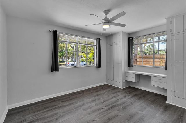 2019 CHIPPAWA PLACE, Sarasota, FL 34234