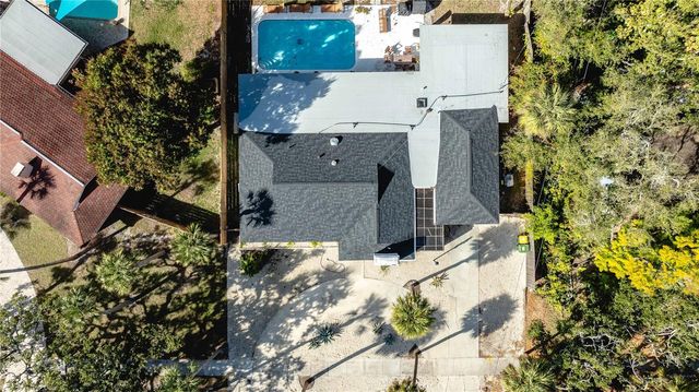 2019 CHIPPAWA PLACE, Sarasota, FL 34234