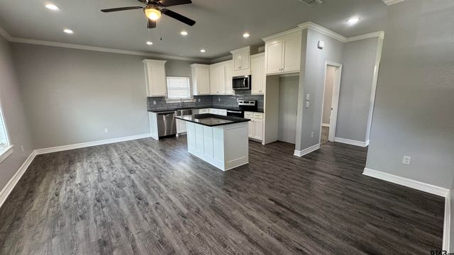 826 W Franklin, Tyler, TX 75702