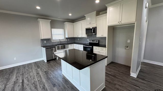 826 W Franklin, Tyler, TX 75702